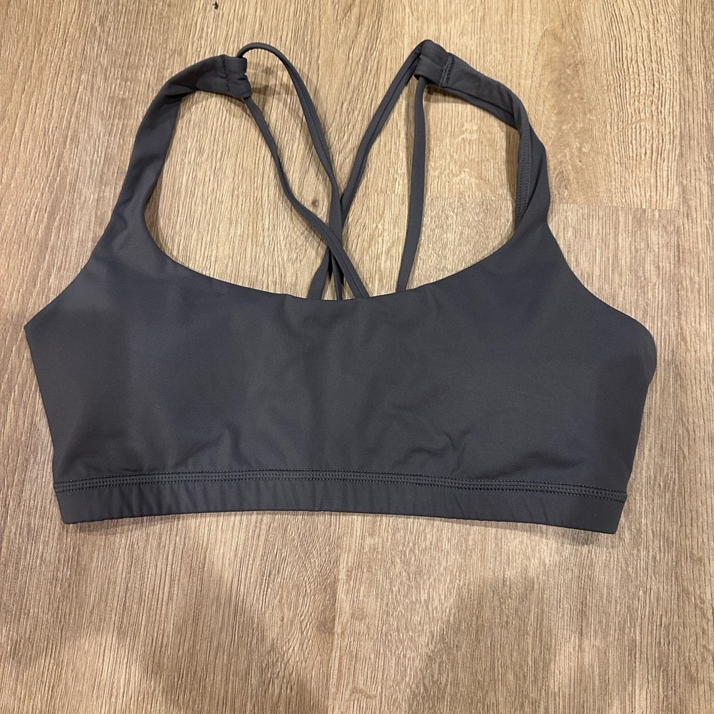 Amazon Gray Sports Bra with Crisscross Straps and Medium Support